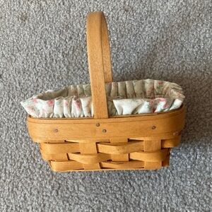 2000 Longaberger Basket